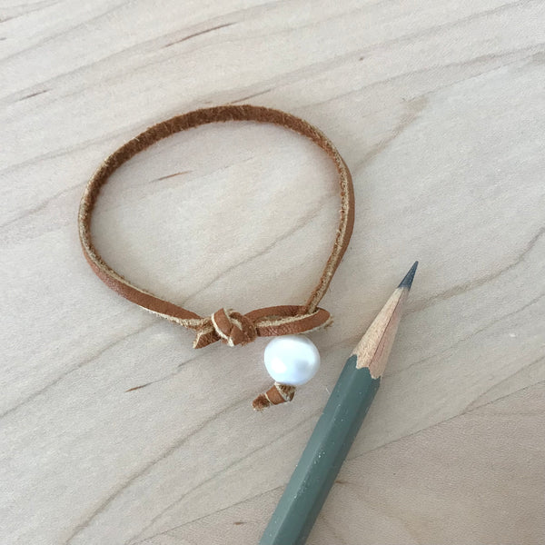 Fresh Water Pearl & Leather Bracelet